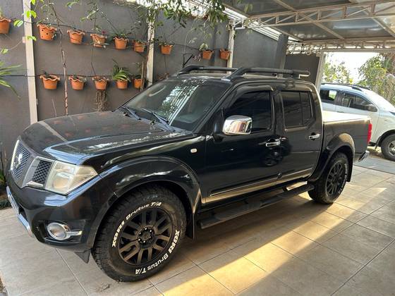 NISSAN FRONTIER 2.5 SL 4X4 CD TURBO ELETRONIC DIESEL 4P AUTOMÁTICO